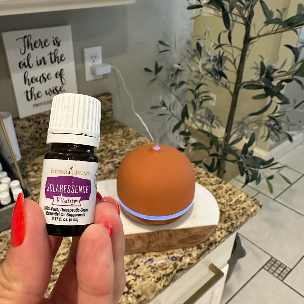 NWT Young Living Sclaressence Essential Oil